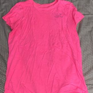 Vineyard Vines size xl tshirt